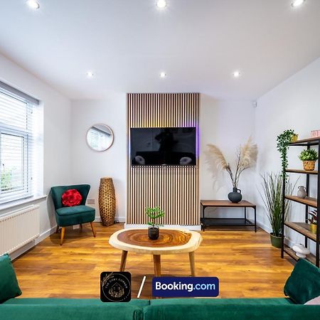 Cosy 3-Bed House, Garden & Free Parking In Stretford Apartment Manchester Exterior foto