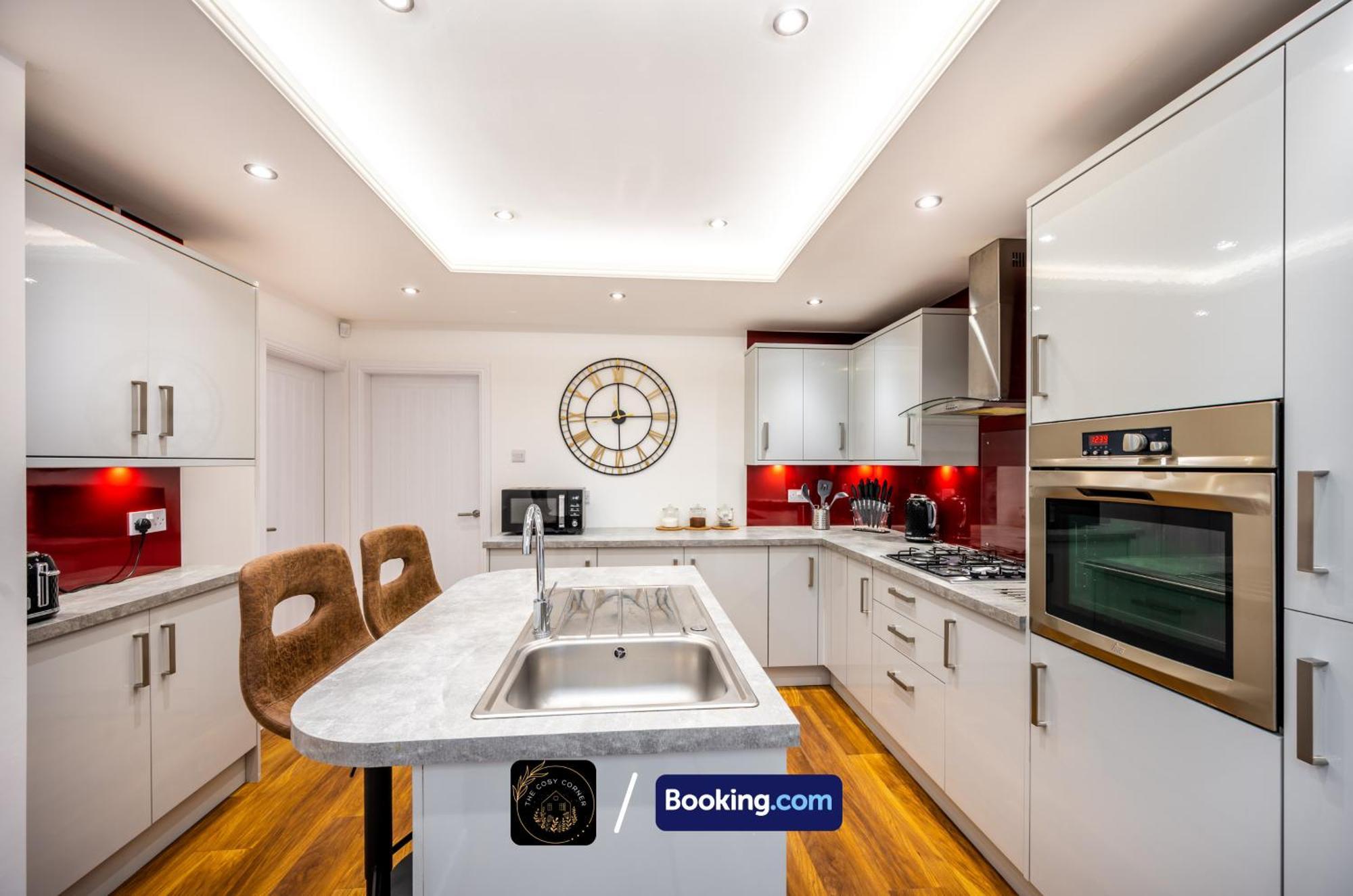 Cosy 3-Bed House, Garden & Free Parking In Stretford Apartment Manchester Exterior foto