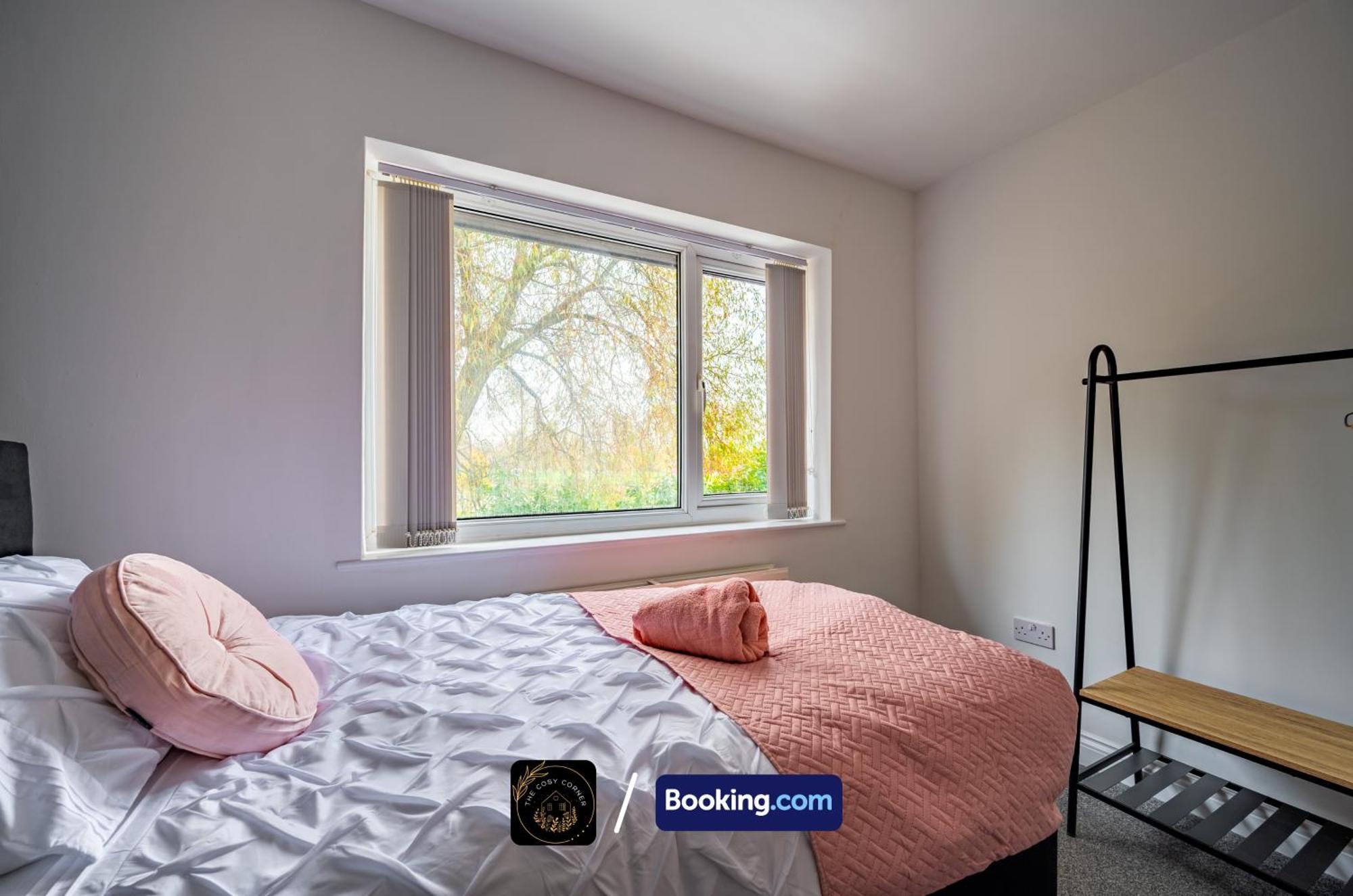 Cosy 3-Bed House, Garden & Free Parking In Stretford Apartment Manchester Exterior foto